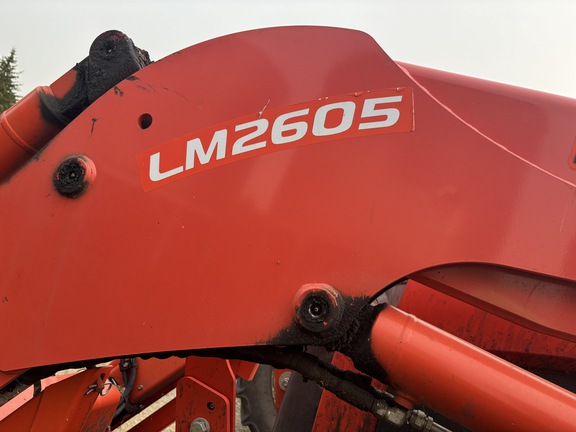 Used 2019 Kubota M7-172 Row Crop Tractors at Horizon Ag & Turf in Lloydminster, AB - Photo7