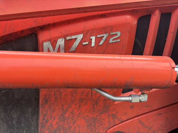 Used 2019 Kubota M7-172 Row Crop Tractors at Horizon Ag & Turf in Lloydminster, AB - Photo6