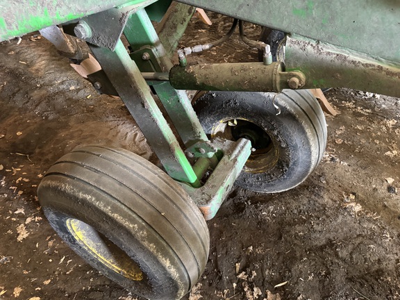 2012 John Deere 2700 - Photo12