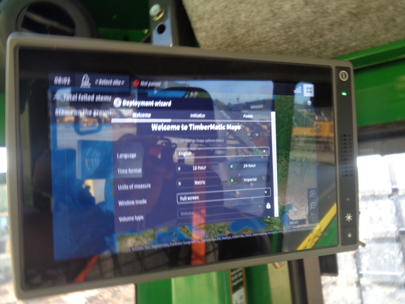 2025 John Deere 843L II
