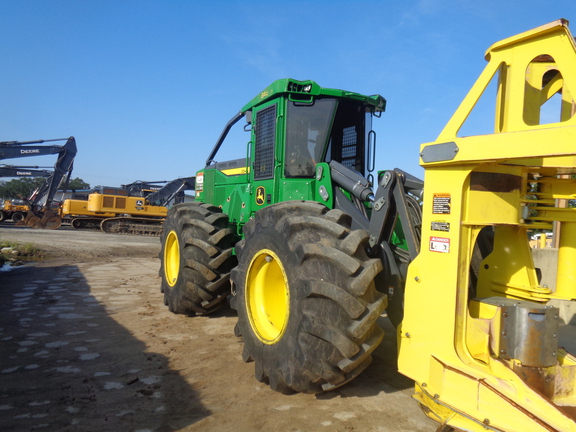 2025 John Deere 843L II