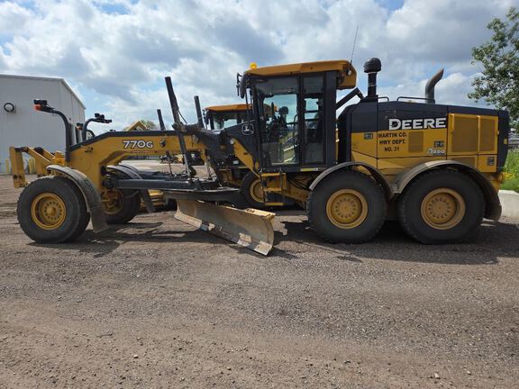 2016 John Deere 770G