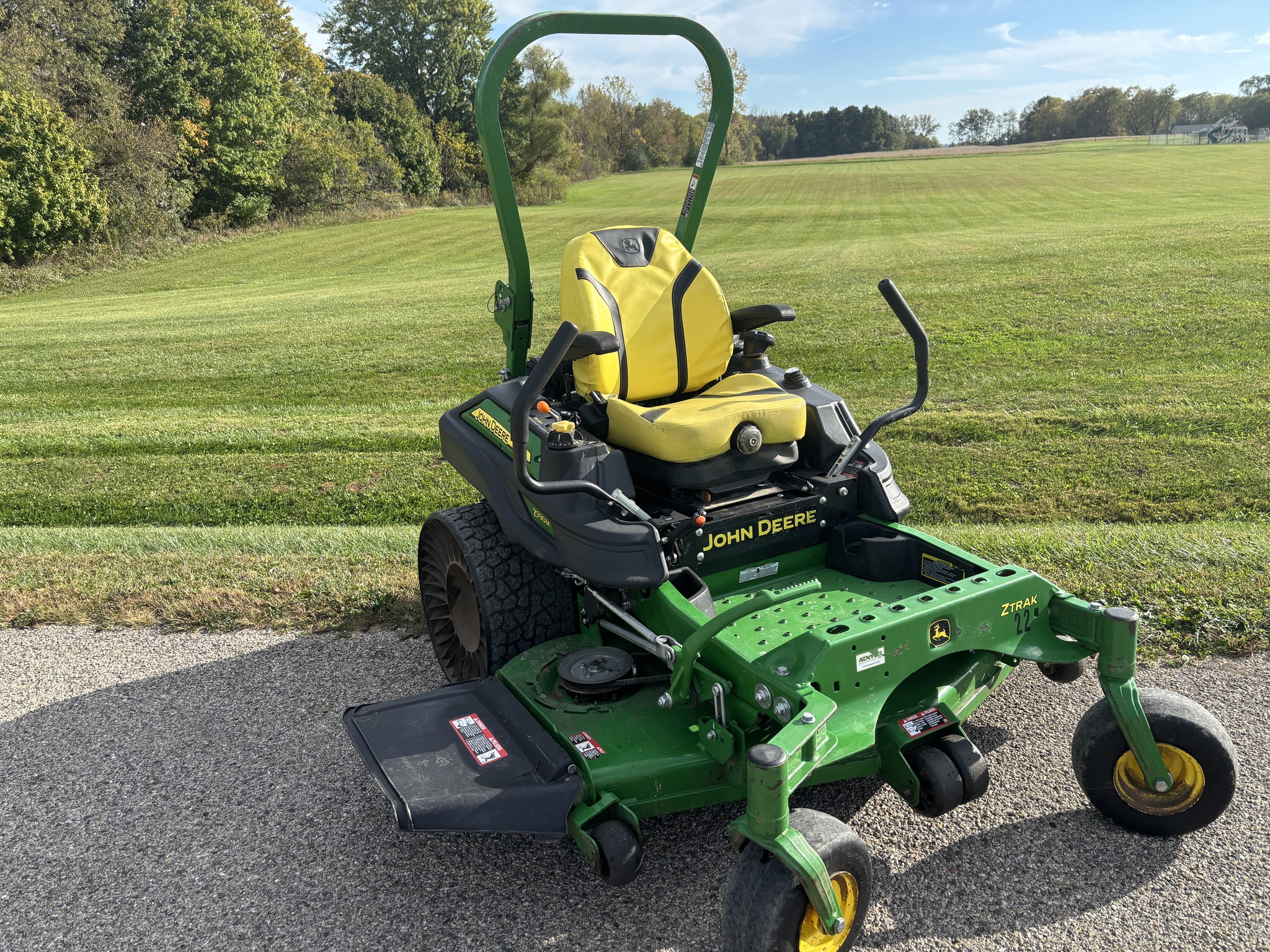 Used 2020 John Deere Z930M Zero Turn Mowers at Koenig Equipment in Richmond, IN - PhotoXL2