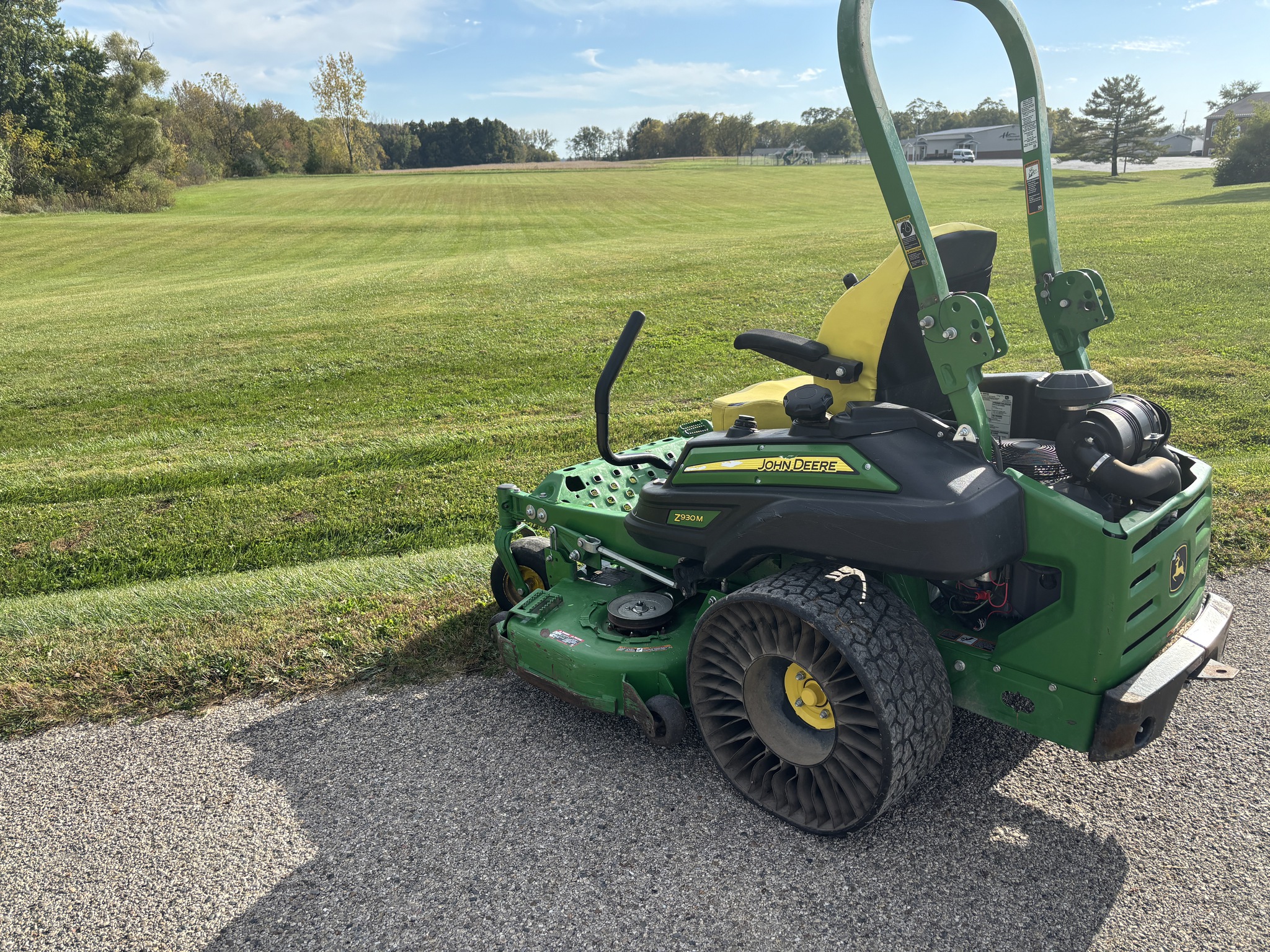 Used 2020 John Deere Z930M Zero Turn Mowers at Koenig Equipment in Richmond, IN - PhotoXL4
