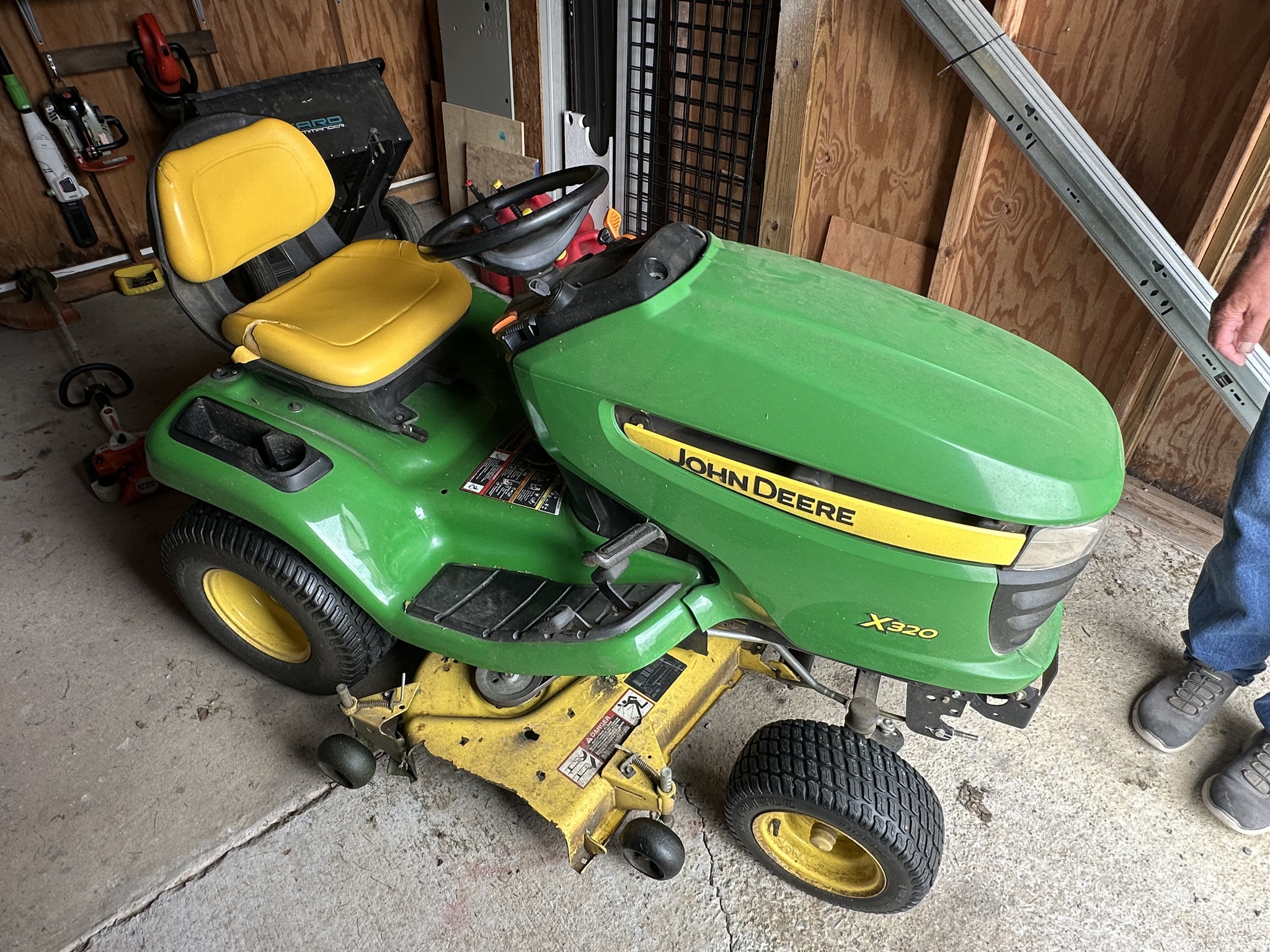 2012 John Deere X320