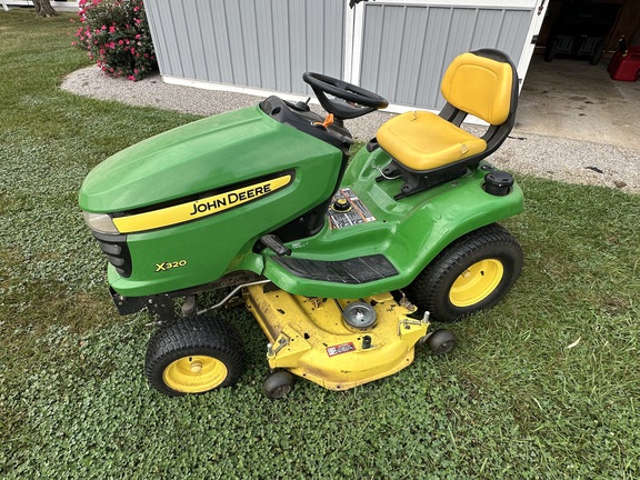 Photo of 2012 John Deere X320