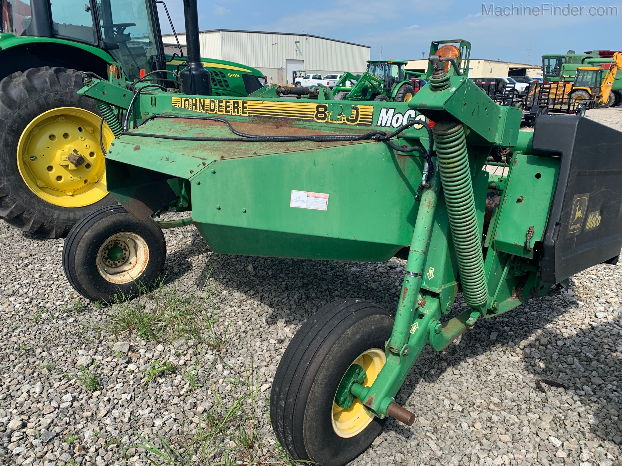 1998 John Deere 820 Image 4