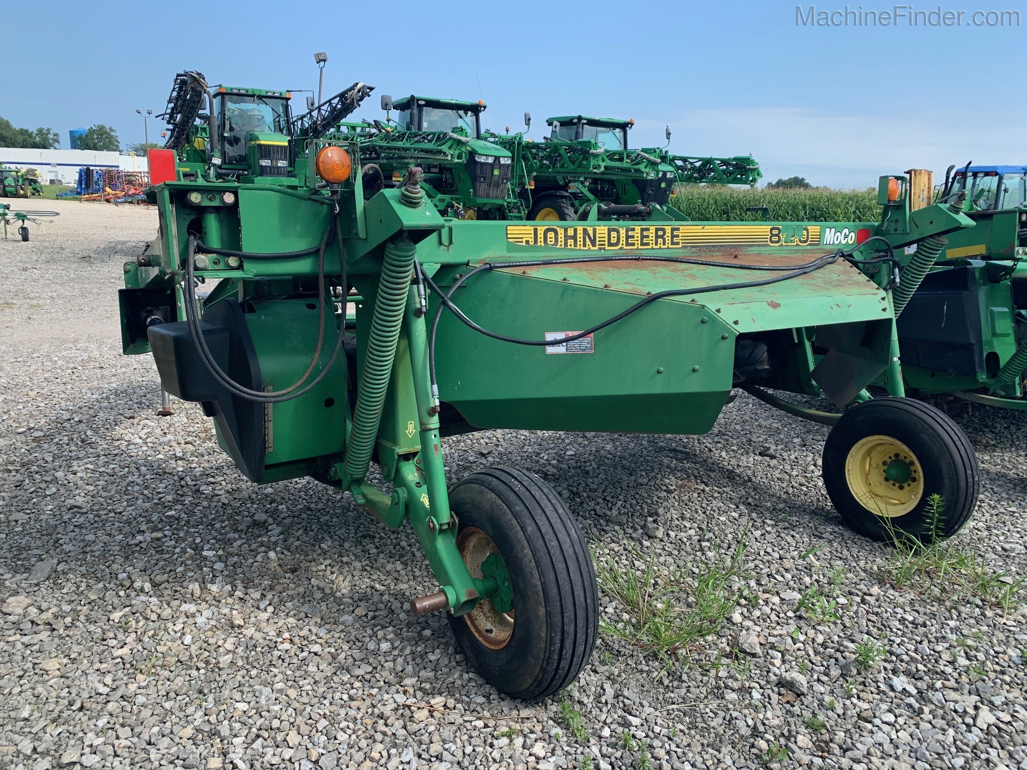 1998 John Deere 820 Image 3