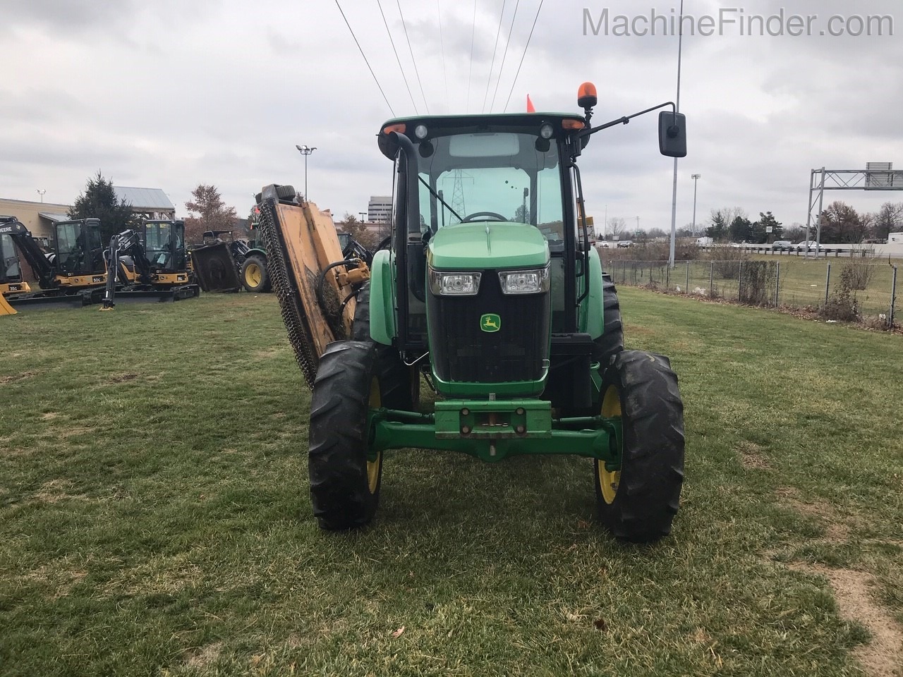 2014 John Deere 5085E Image 3