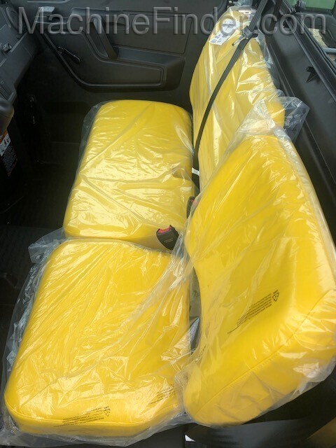 2020 John Deere XUV865M HVAC Diesel Image 8