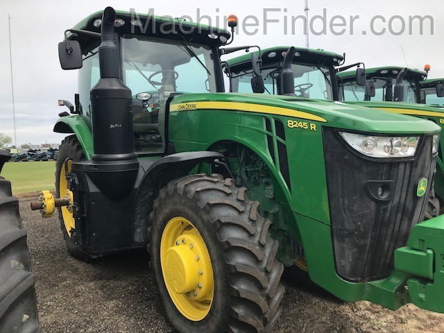 2018 John Deere 8245R Image 1