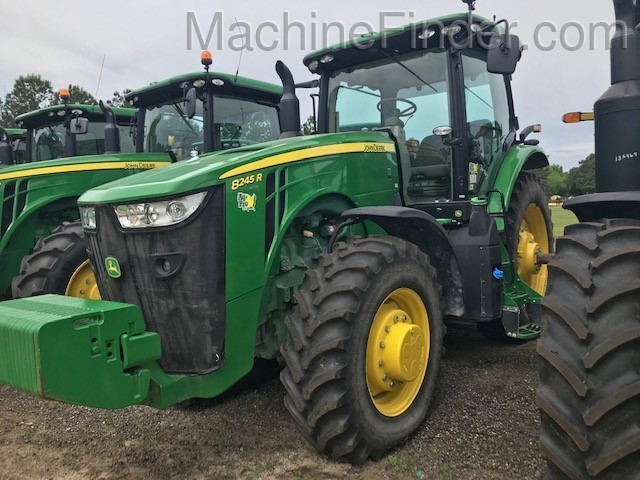 2018 John Deere 8245R Image 2