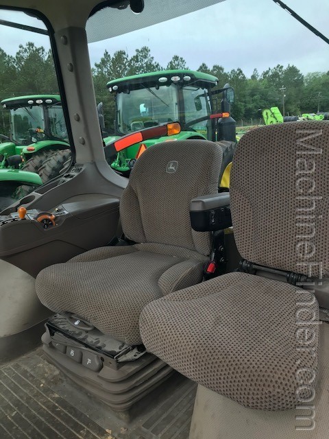 2018 John Deere 8245R Image 4