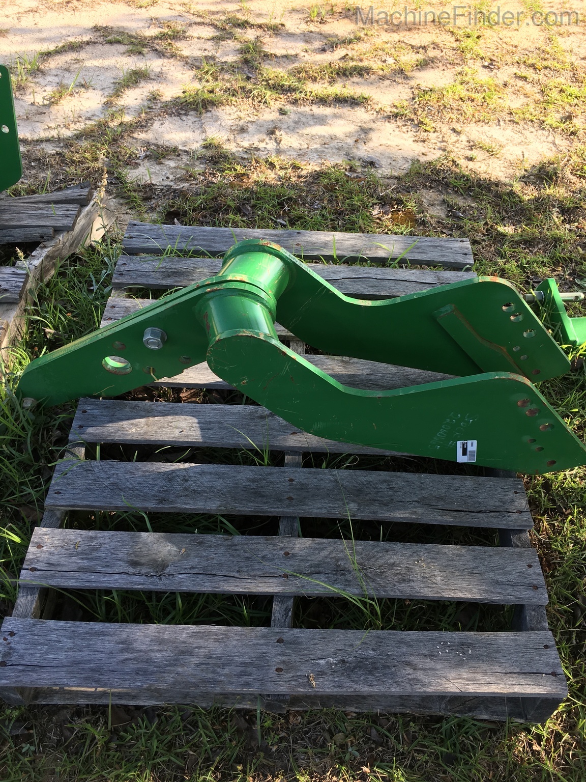 John Deere LOADER FRAMES Image 1