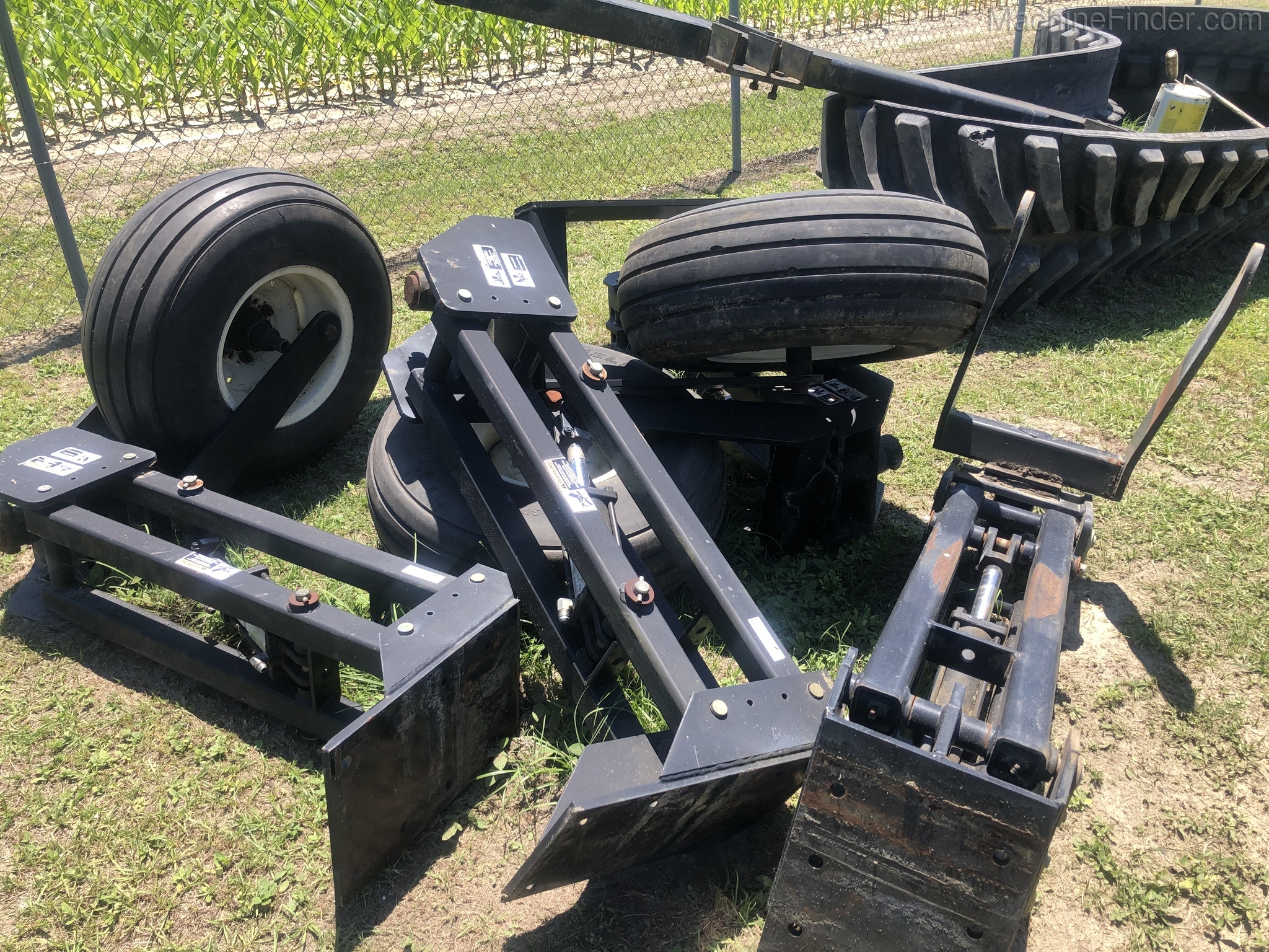 2010 Unverferth 12 ROW LIFT ASSIST Image 1