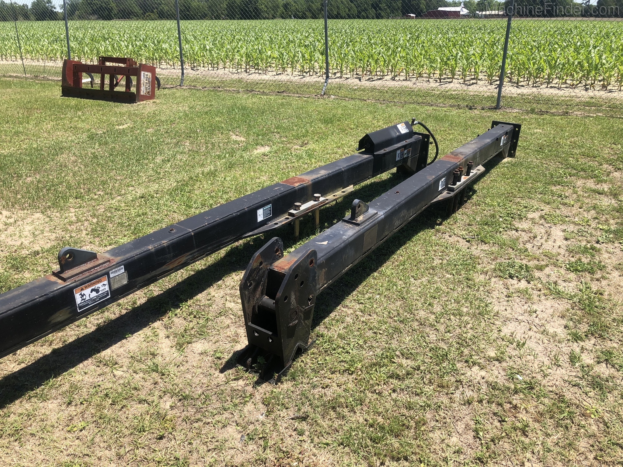 2010 Unverferth 12 ROW LIFT ASSIST Image 3