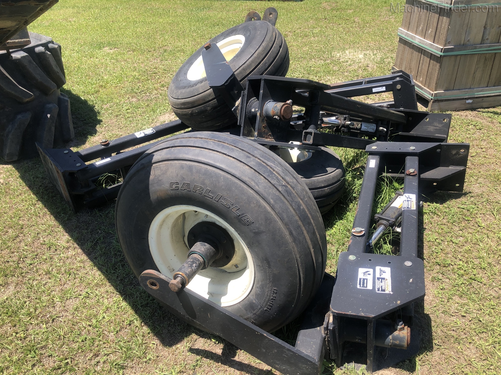 2010 Unverferth 12 ROW LIFT ASSIST Image 4