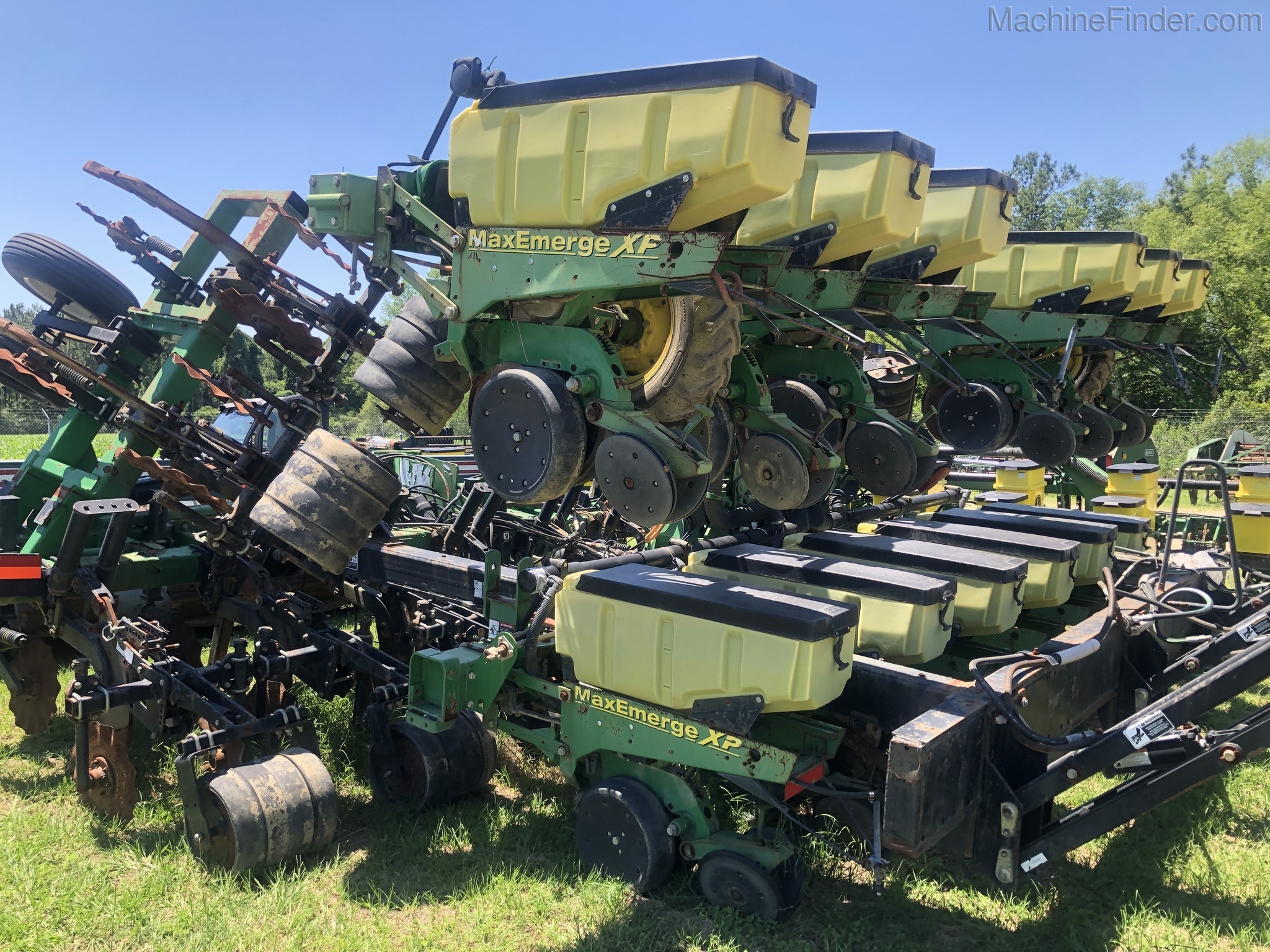 2010 John Deere 1720 Image 1