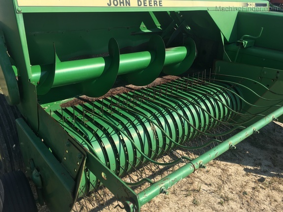 John Deere 338 Image 3