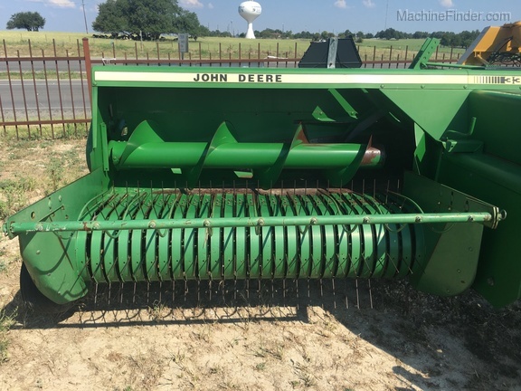 John Deere 338 Image 2