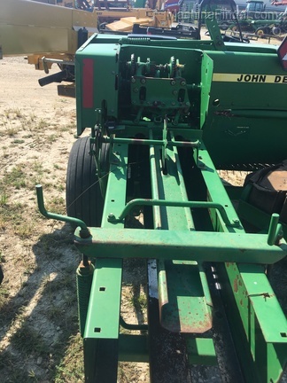John Deere 338 Image 7