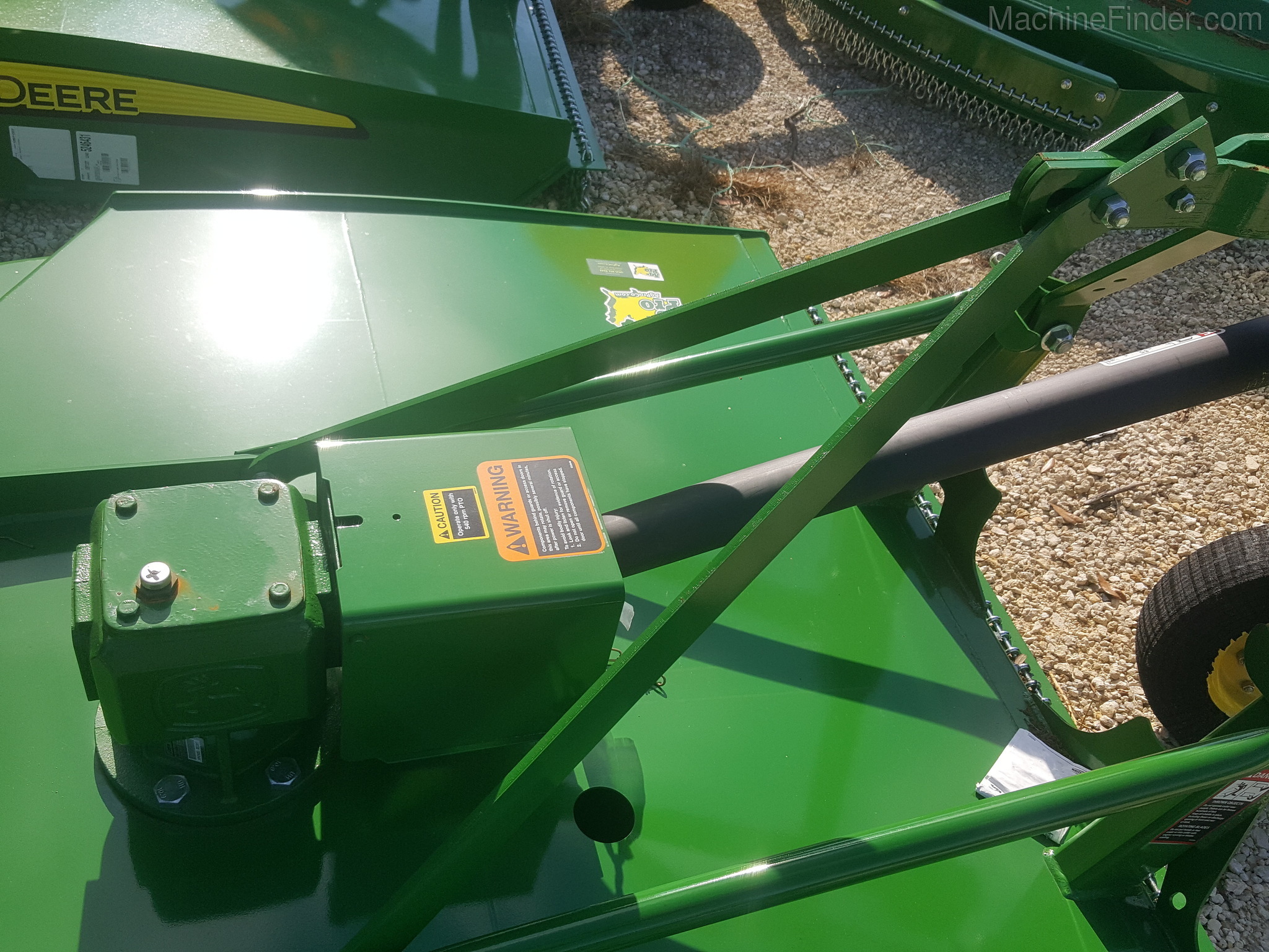 2020 John Deere 3038E Image 5