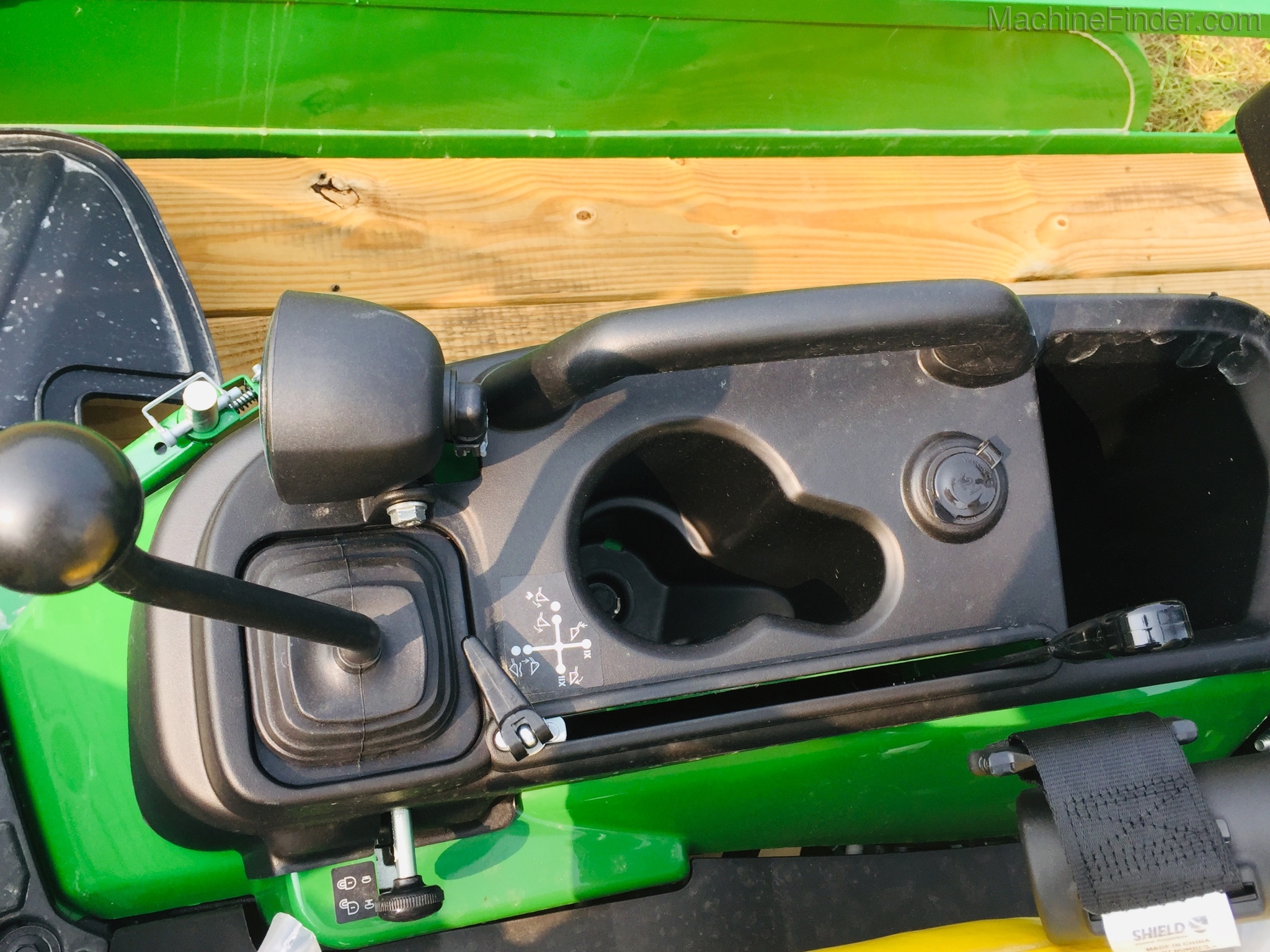 2020 John Deere 1025R Image 9