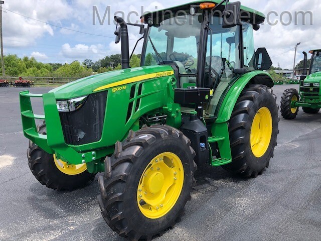 2020 John Deere 5100M Image 2