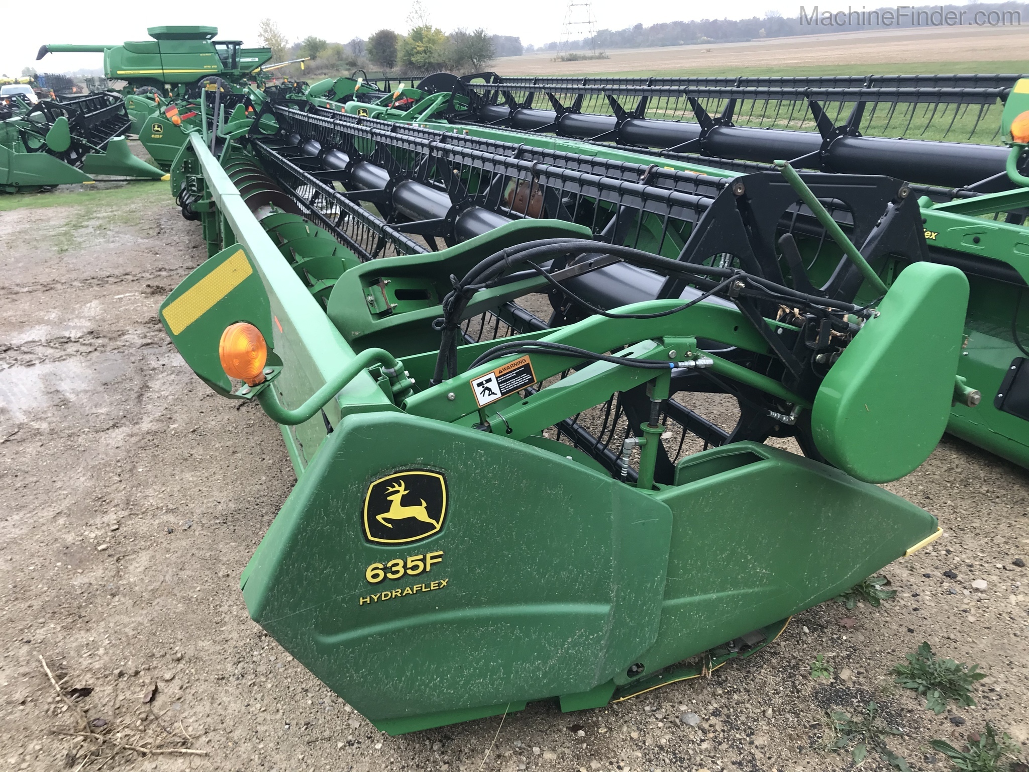 2007 John Deere 635F Image 4