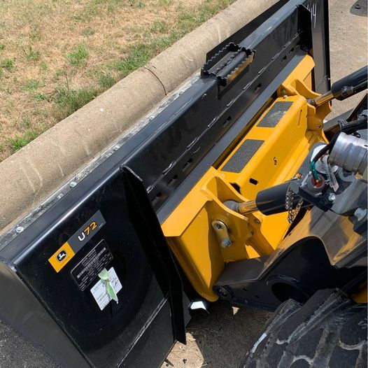 2024 John Deere 320G Skid Steer Loaders Chardon, OH