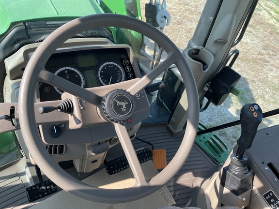 2018 John Deere 6155M Image 8