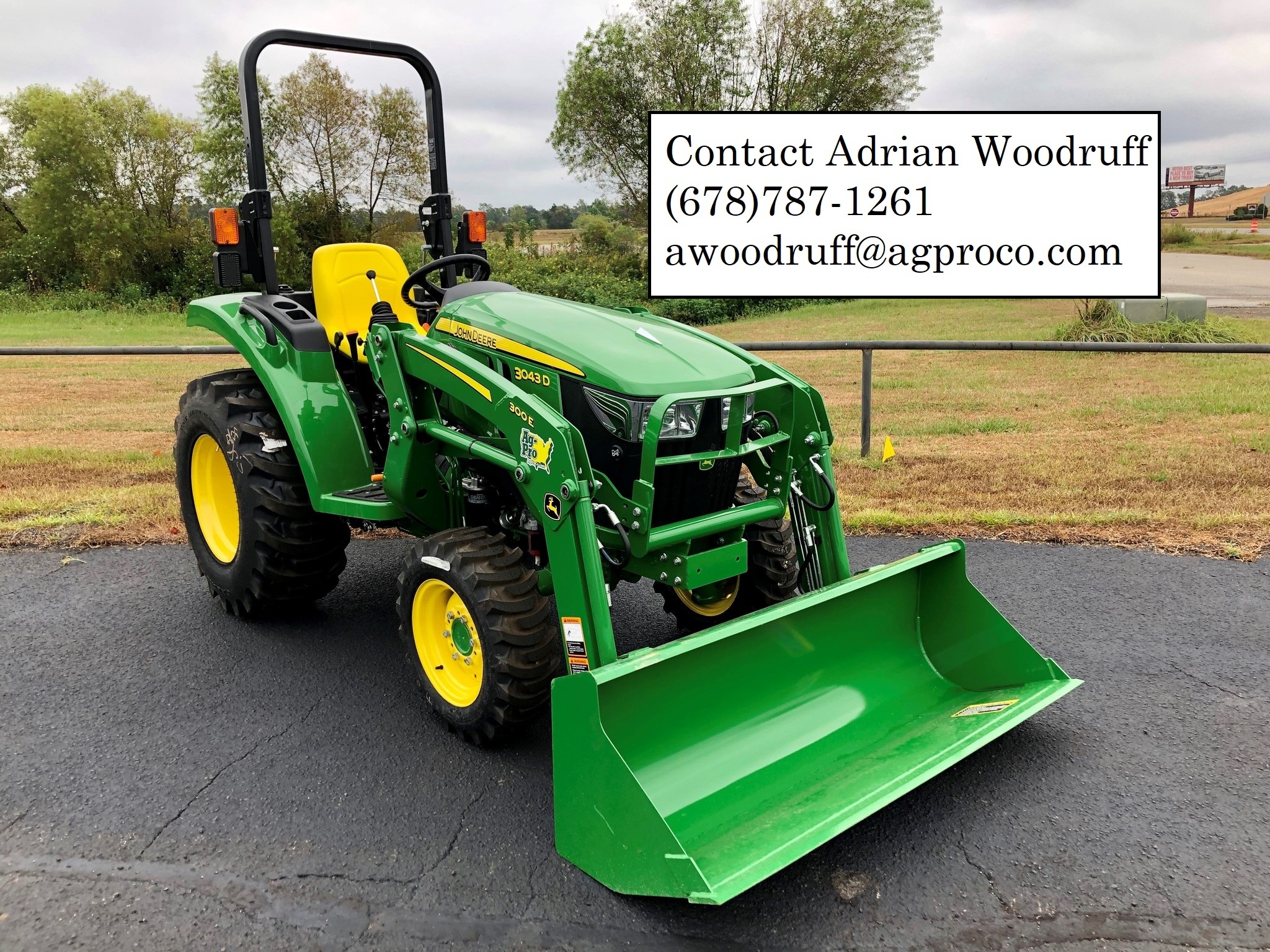 2023 John Deere 3043D Image 3