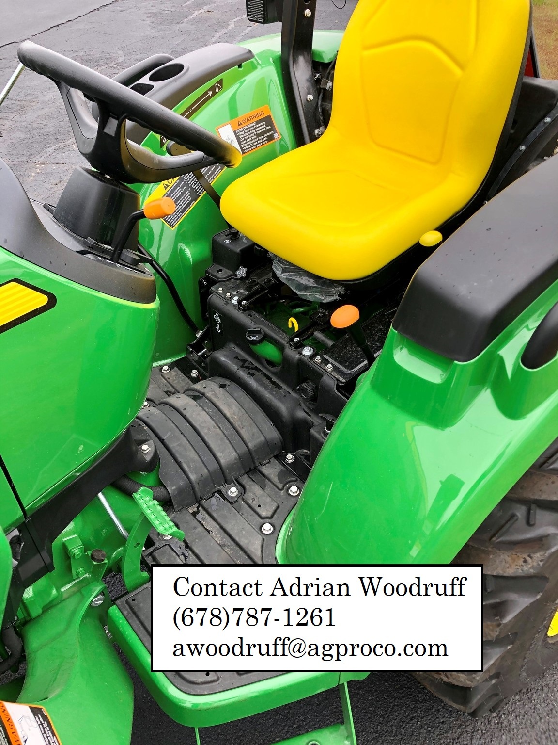 2023 John Deere 3043D Image 6