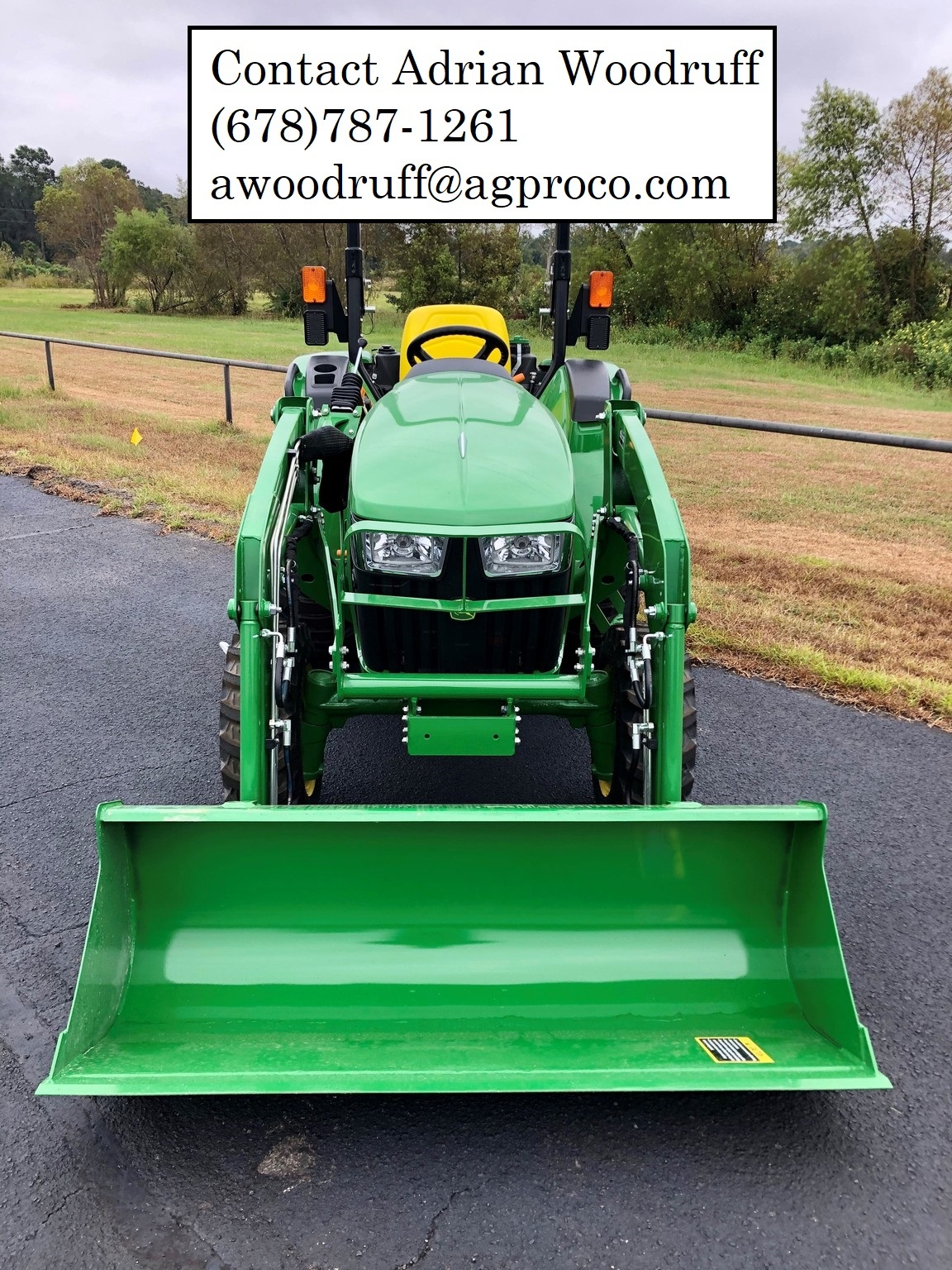 2023 John Deere 3043D Image 2