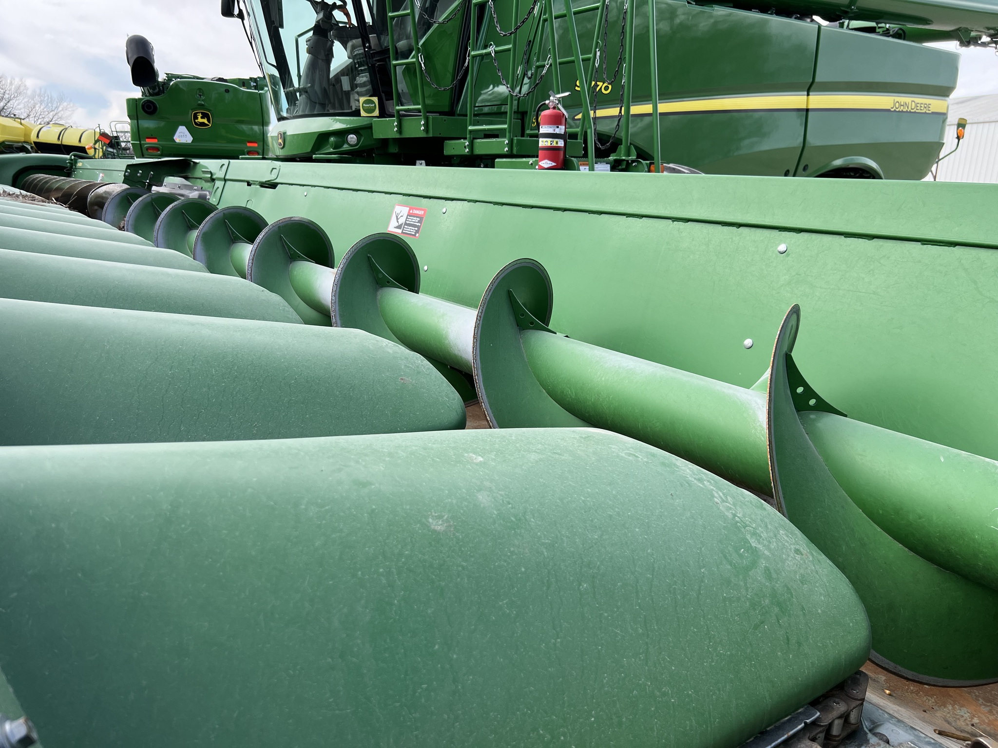  2020 John Deere 716C at Heritage Tractor in Topeka, KS
