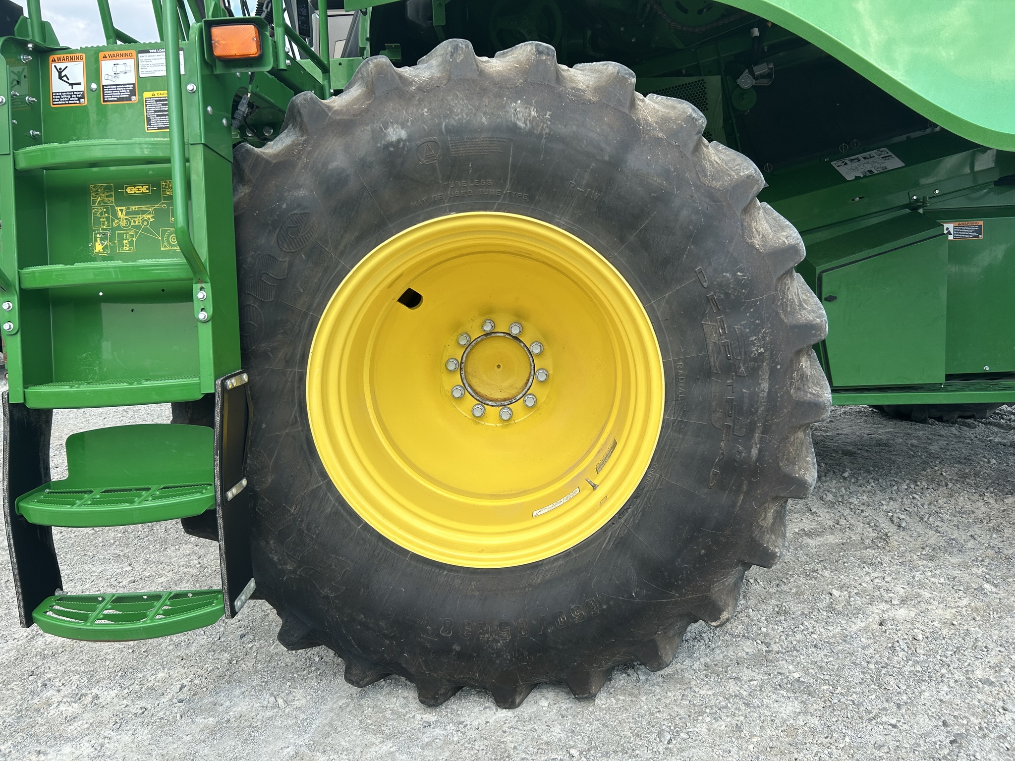 2019 John Deere S790 Image 11