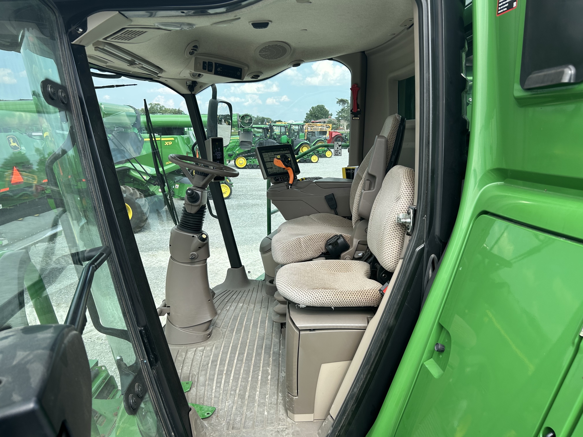 2019 John Deere S790 Image 20
