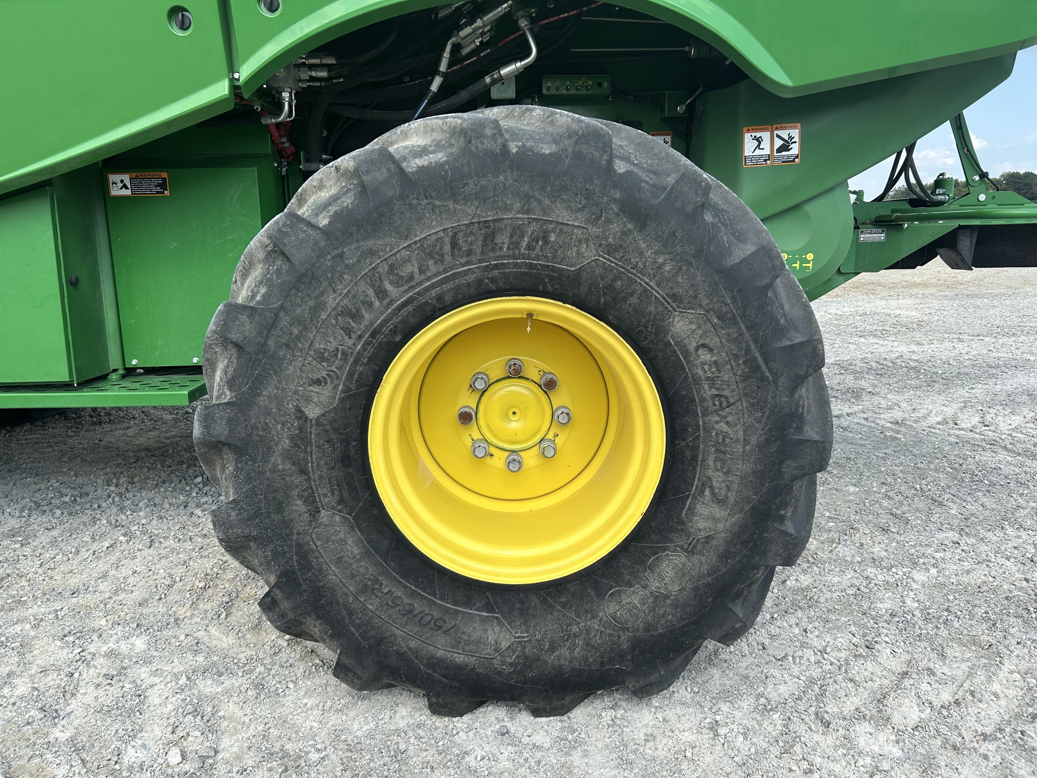 2019 John Deere S790 Image 10