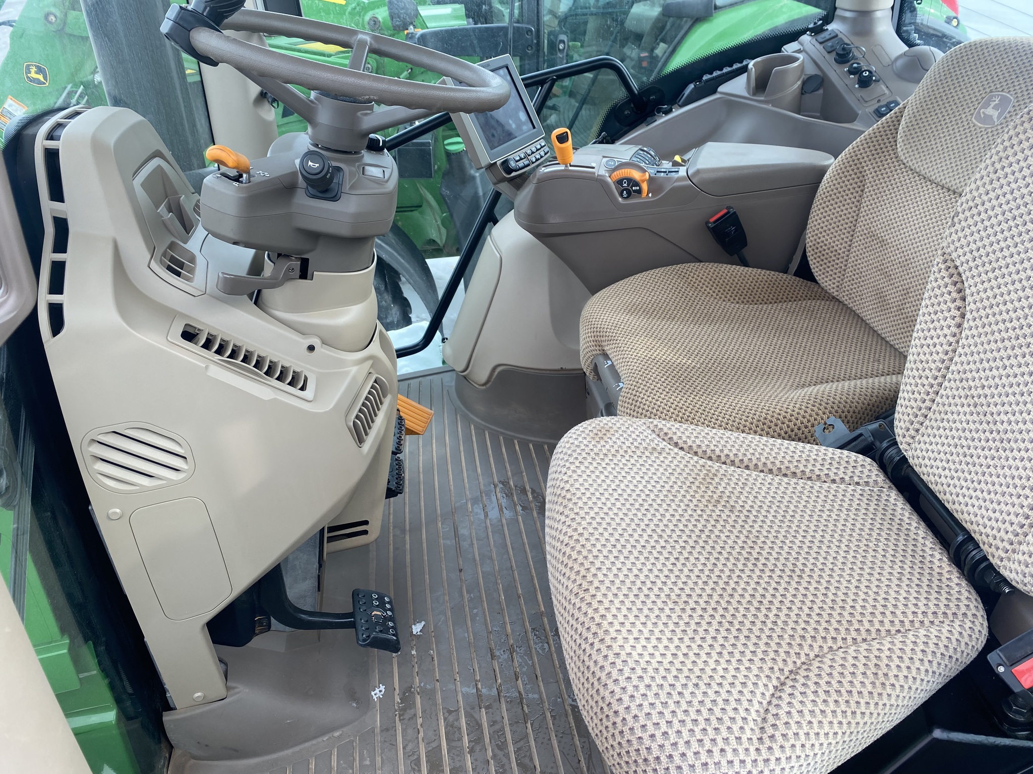 2023 John Deere 6R 155 Image 17