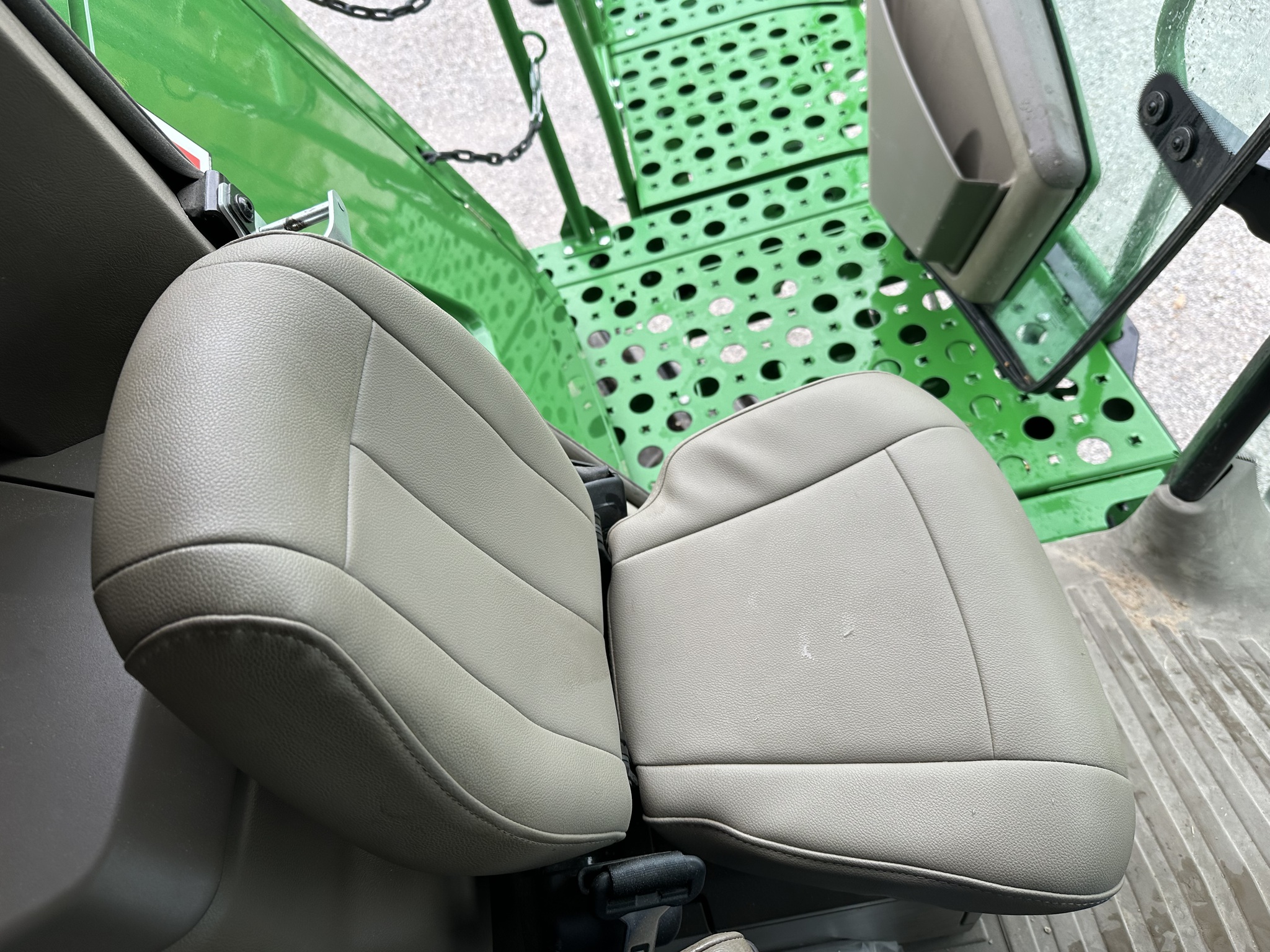  2023 John Deere X9 1000 at Heritage Tractor in Joplin, MO