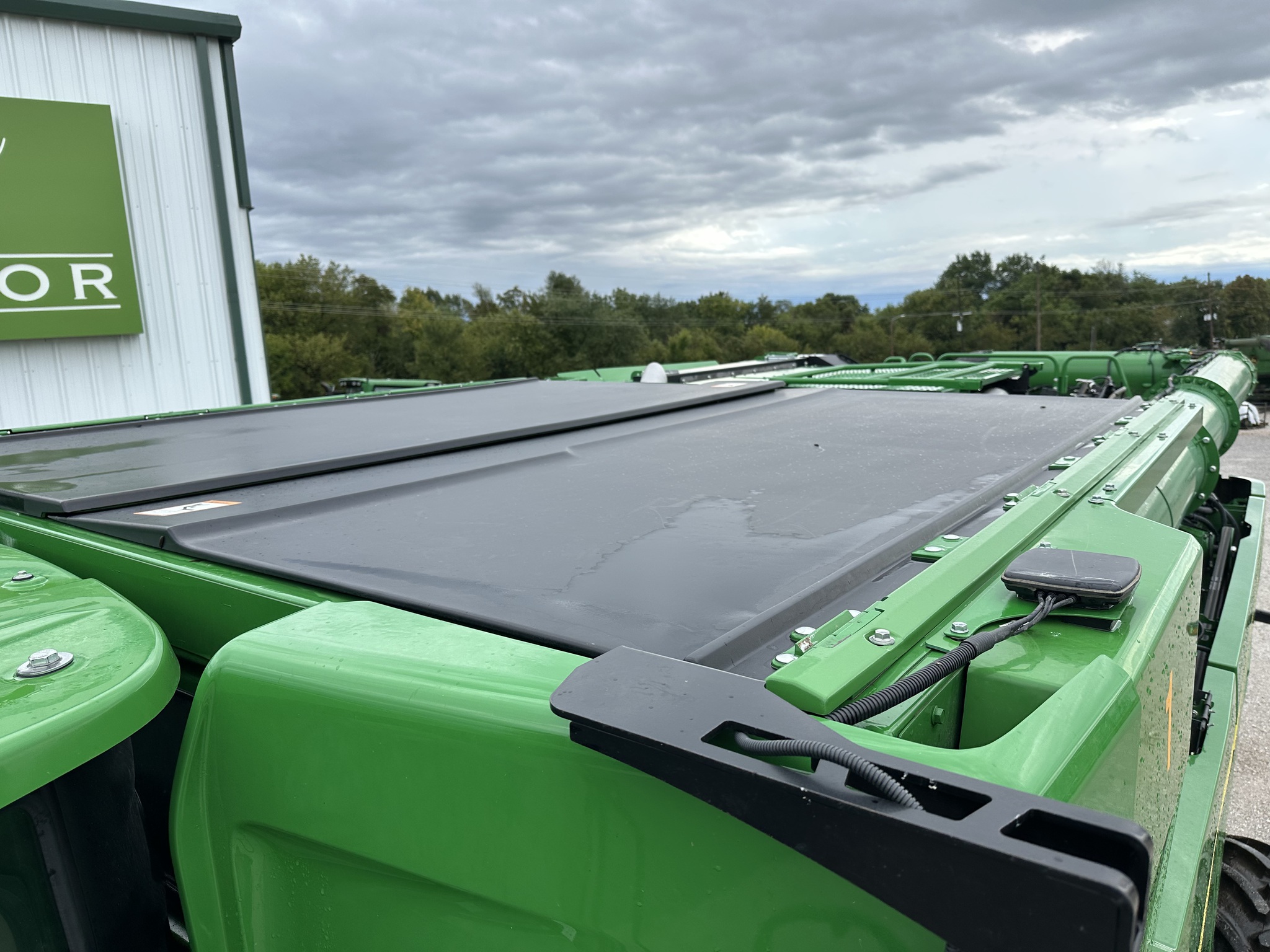  2023 John Deere X9 1000 at Heritage Tractor in Joplin, MO