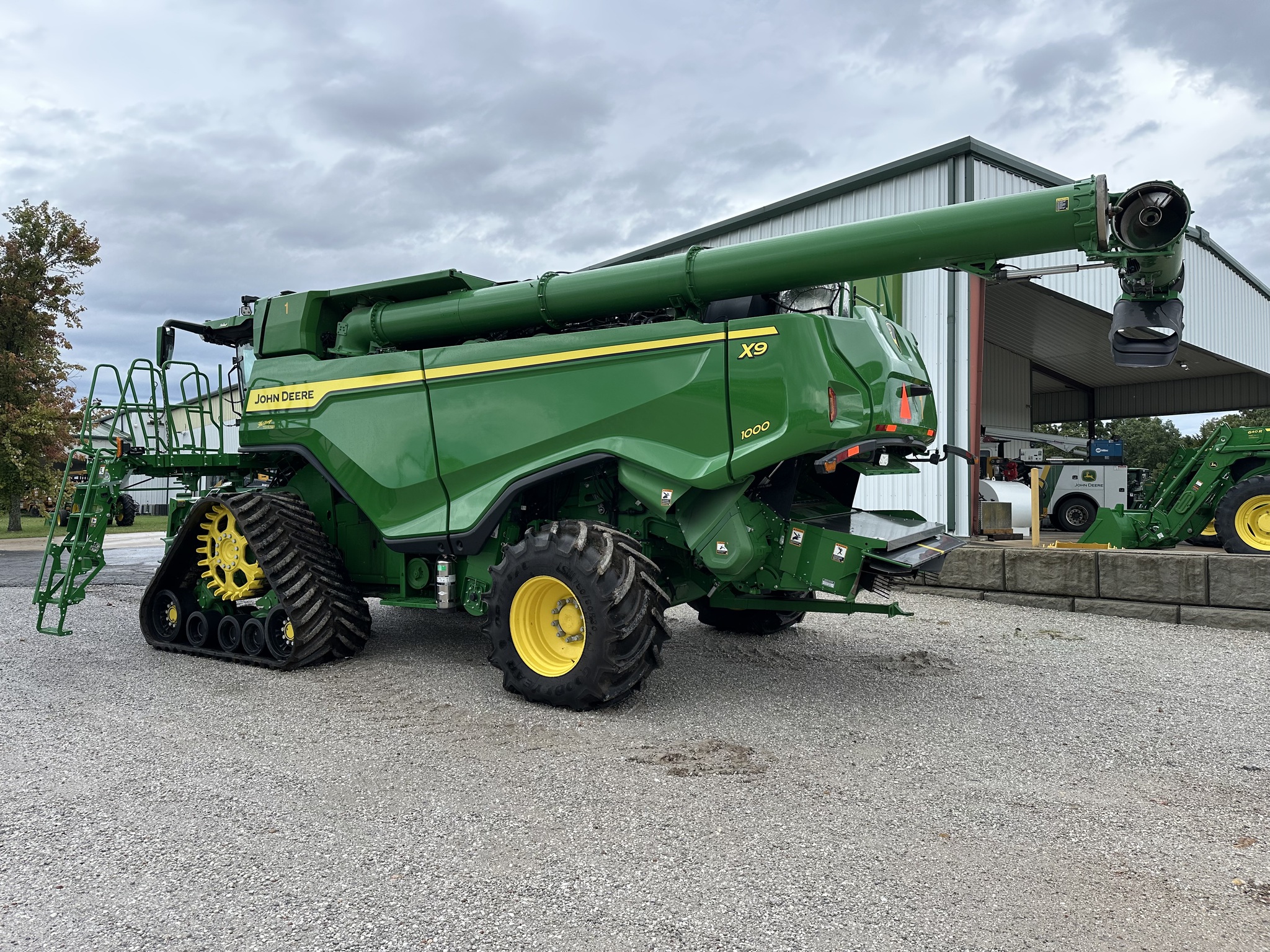  2023 John Deere X9 1000 at Heritage Tractor in Joplin, MO