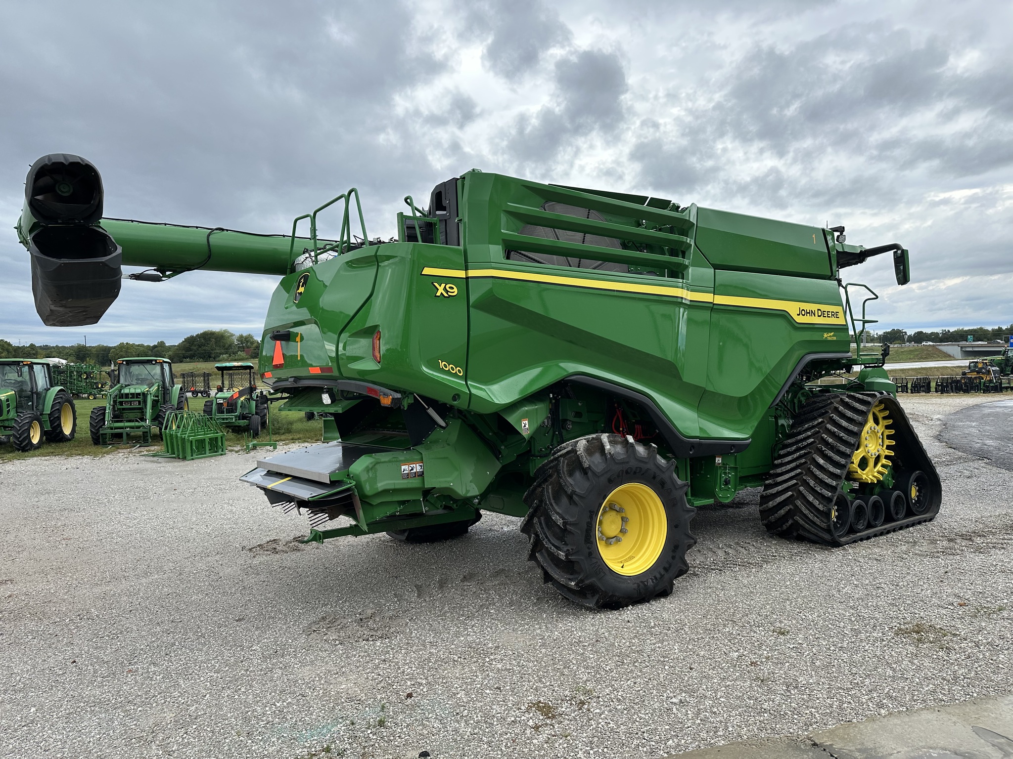  2023 John Deere X9 1000 at Heritage Tractor in Joplin, MO