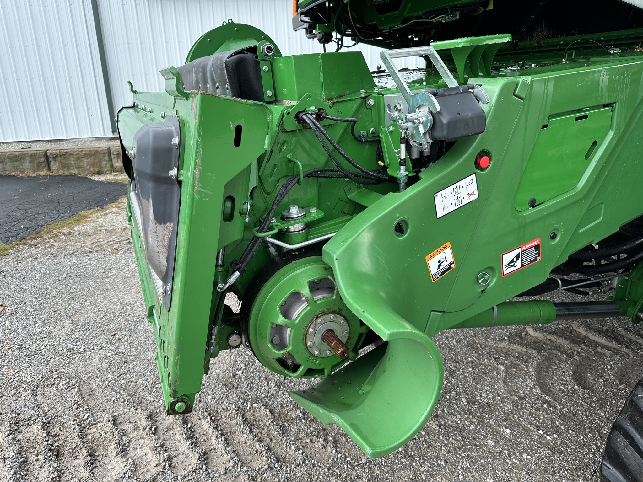  2023 John Deere X9 1000 at Heritage Tractor in Joplin, MO