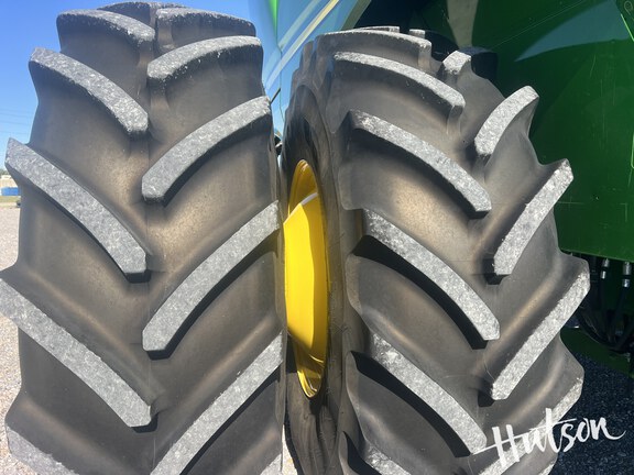 Photo of 2024 John Deere S780