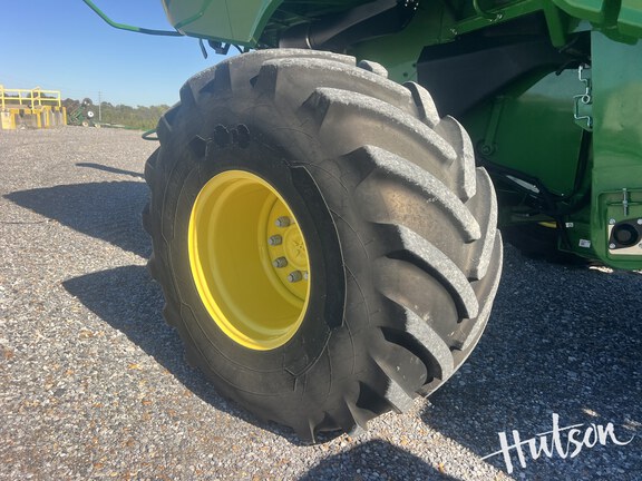 Photo of 2024 John Deere S780