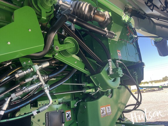 Photo of 2024 John Deere S780