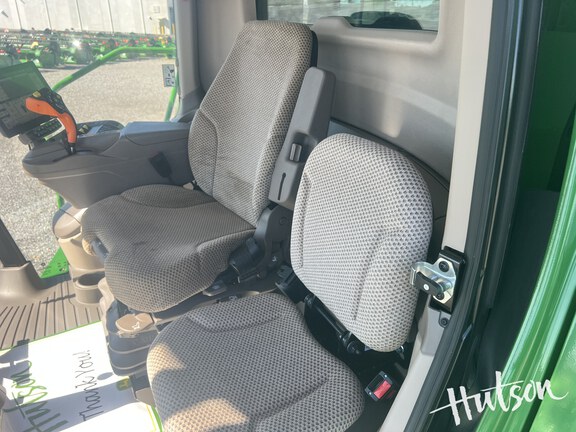 Photo of 2024 John Deere S780