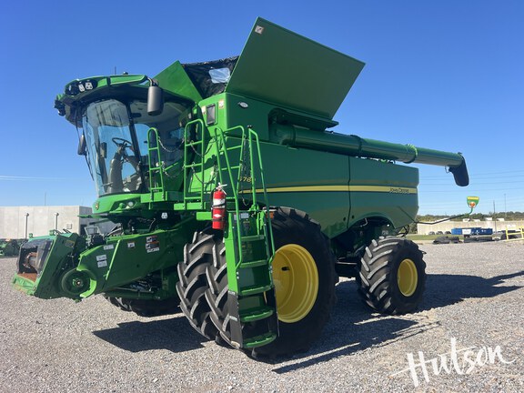 Photo of 2024 John Deere S780