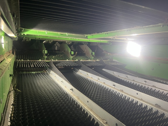 Photo of 2024 John Deere S780